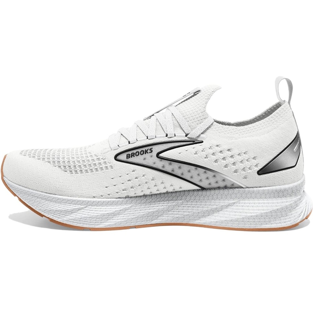 Brooks Women’s Levitate Stealthfit 6 Neutral Running Shoe